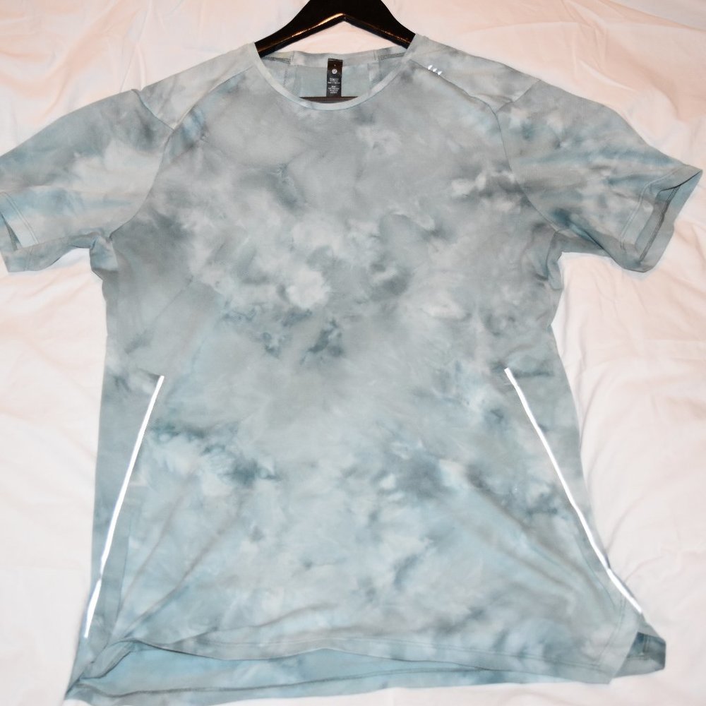 Lululemon  short sleeve